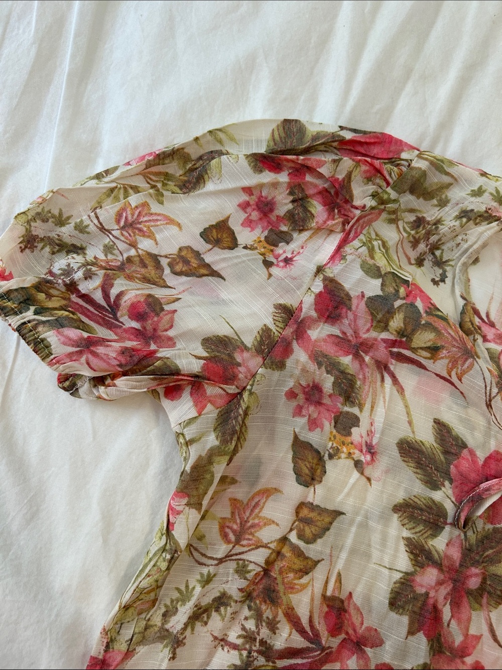 Rose & Olive Sheer Floral Tie-Front Blouse in Pink and Green - Picture 3 of 6